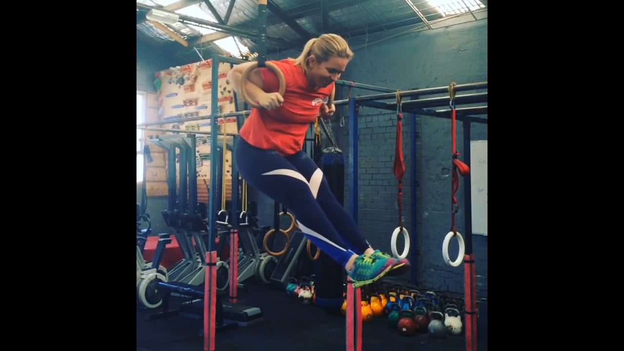Muscle Up Slow Eccentric Phase