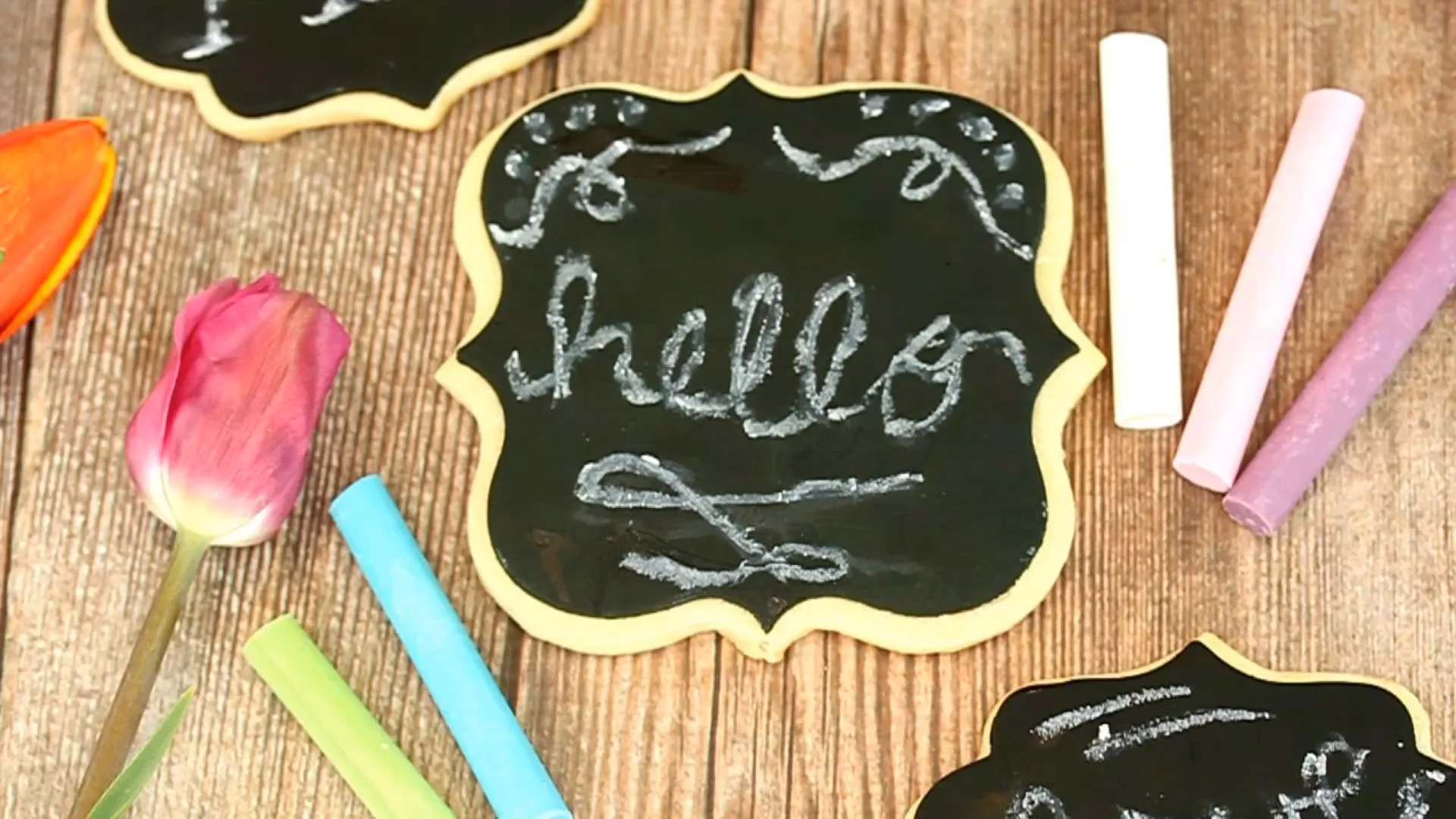 Chalkboard cookies with edible chalk - Ashlee Marie - real fun