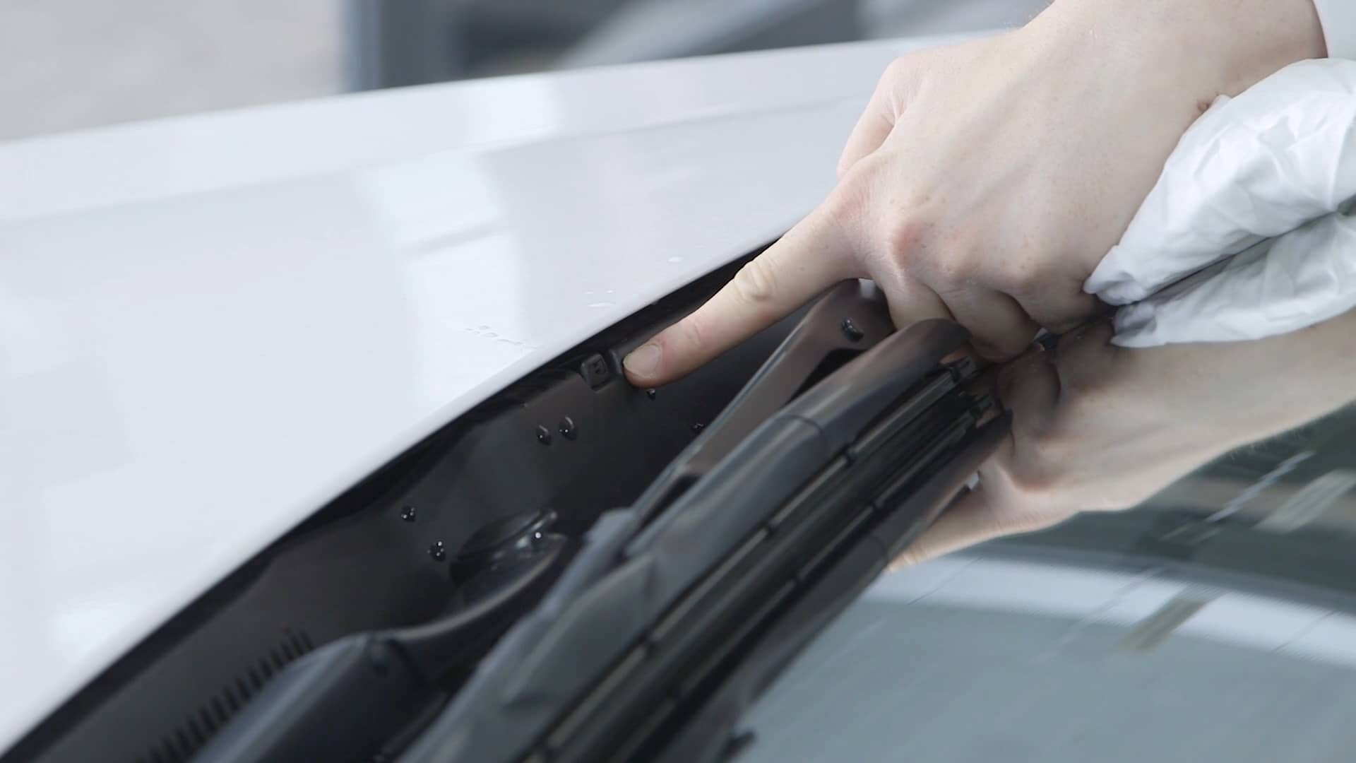 How To Fix Clogged Windscreen Washer Spray Nozzle in a Hyundai Santa Fe