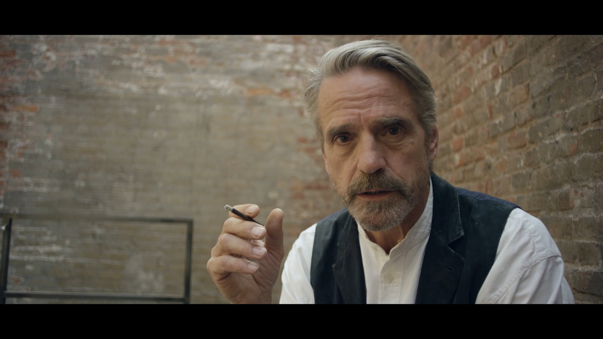 Short ad : The Selfish Goblin feat. Jeremy Irons