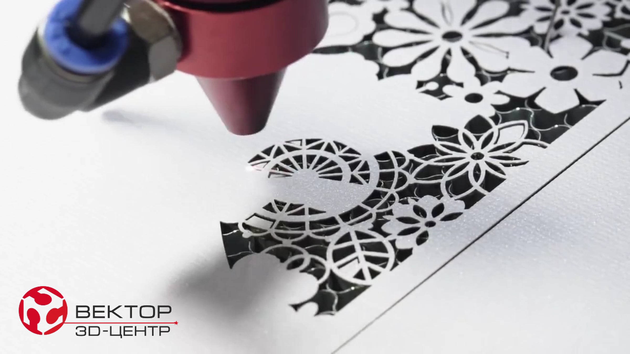 Реской или резкой. Lasercut лазерный vector. Лазерная резка бумаги и картона. Детали вырезанные на лазере. Лазерная резка картона.