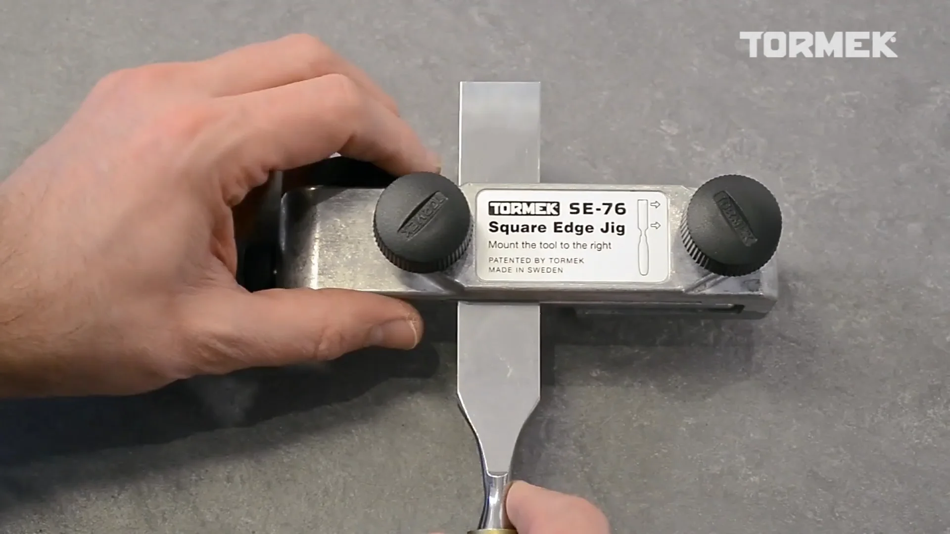 Tormek Long Knife Jig SVM-140 on Vimeo