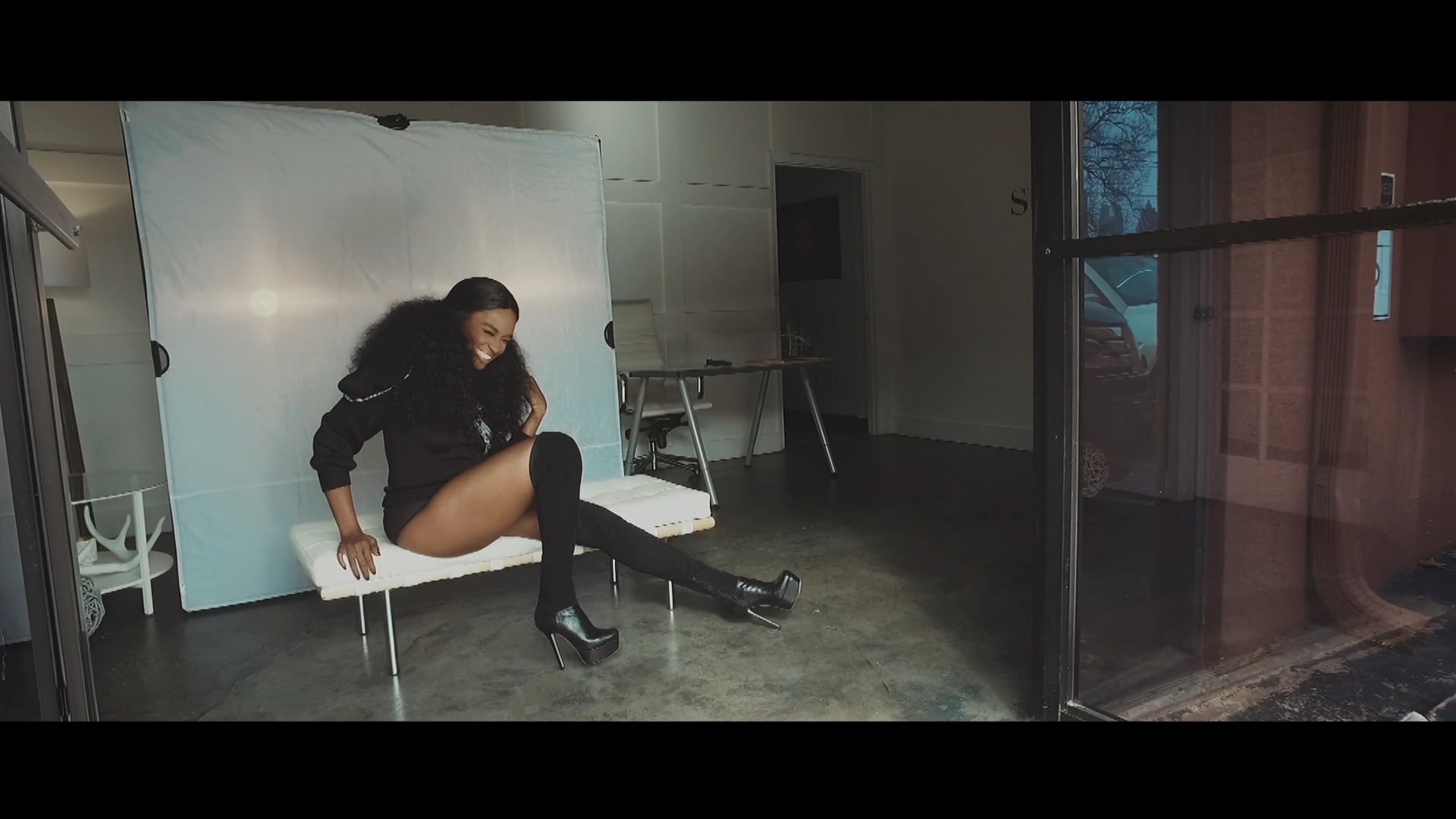 Ariane Beauty BTS-HD