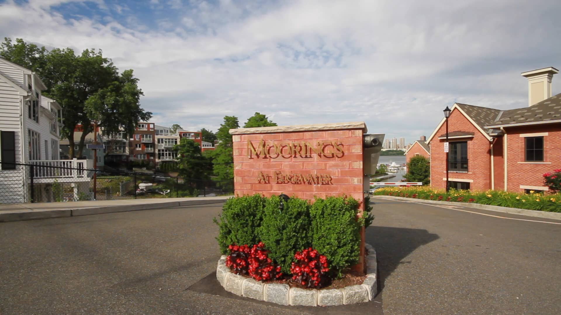 13 Mooring Lane Edgewater, NJ on Vimeo