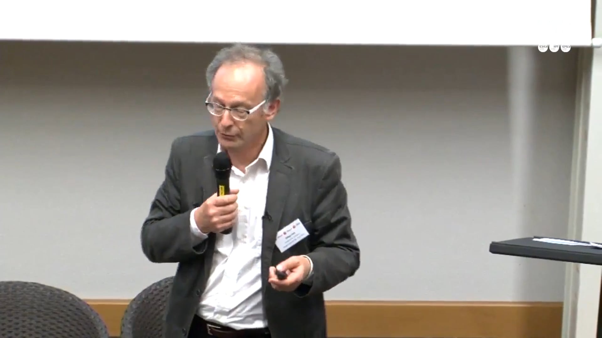 La Thinkularity après la Speakularity