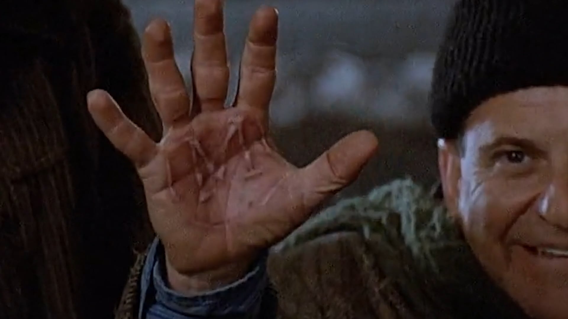 Arom - Macaulay Culkin