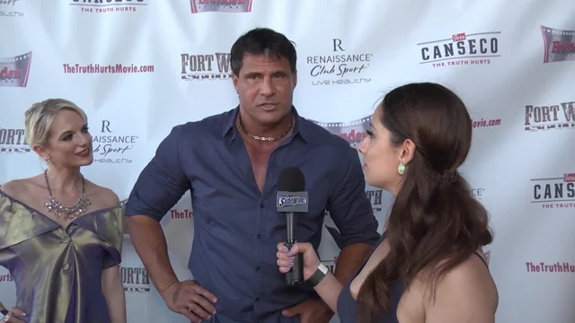 Former A's Bash Brother Jose Canseco makes a go of a TV commentary gig from  his Las Vegas home – Daily Democrat