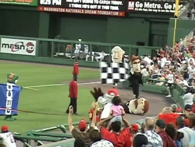 Video: Nats fans meet Stephen Strasmonkey, who promptly tackles Teddy – LET  TEDDY WIN