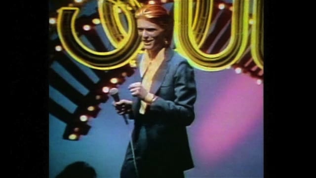 David Bowie - Fame 1975 - Soul Train (remastered)