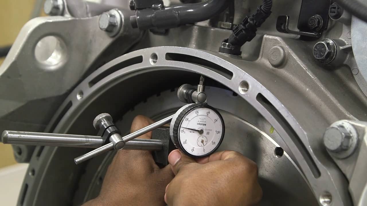 Volvo Flywheel Housing Runout Check on Vimeo