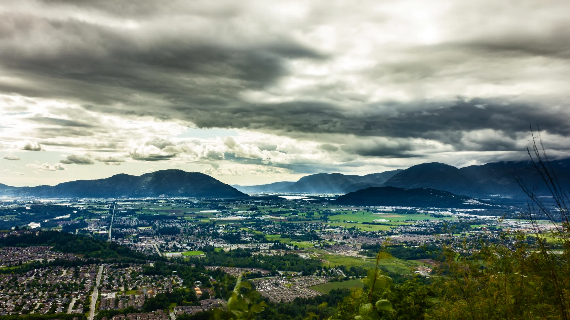 Mount Thom Sunday Timelapse on Vimeo