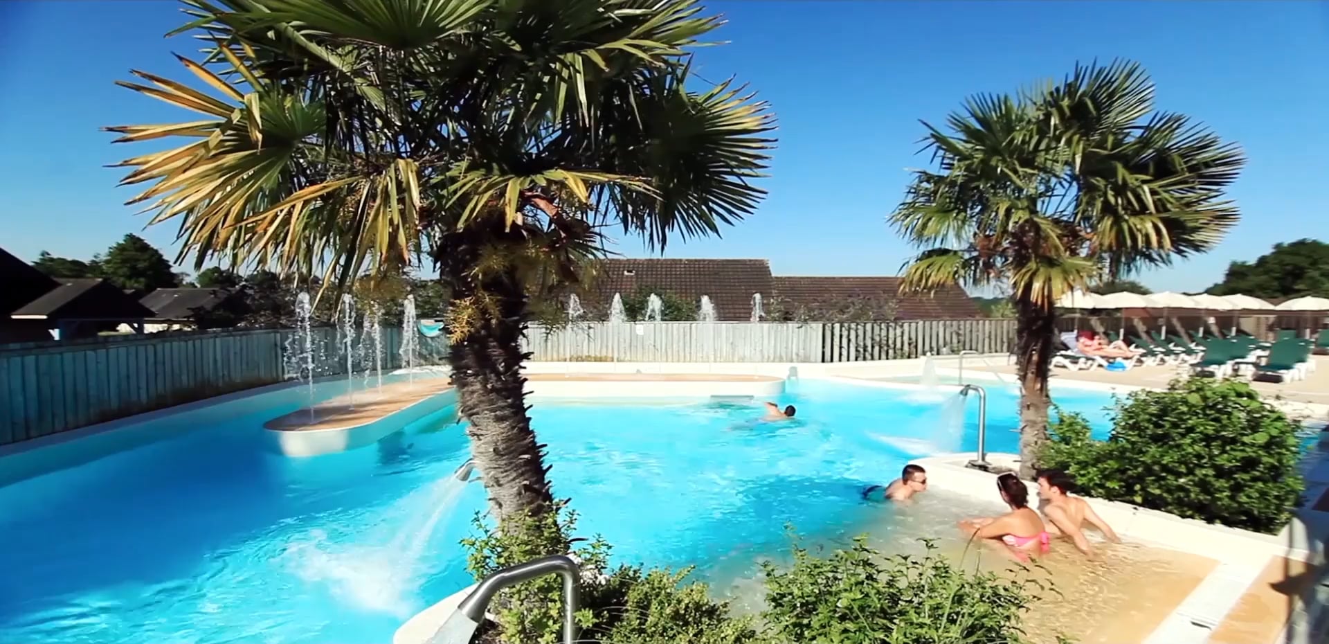 Villaggio Vacanze Normandy Garden | Pierre et Vacances on Vimeo