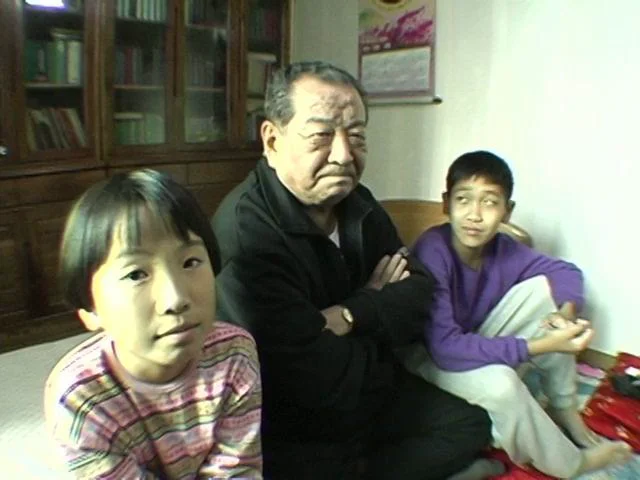 TRAILER - Dear Pyongyang