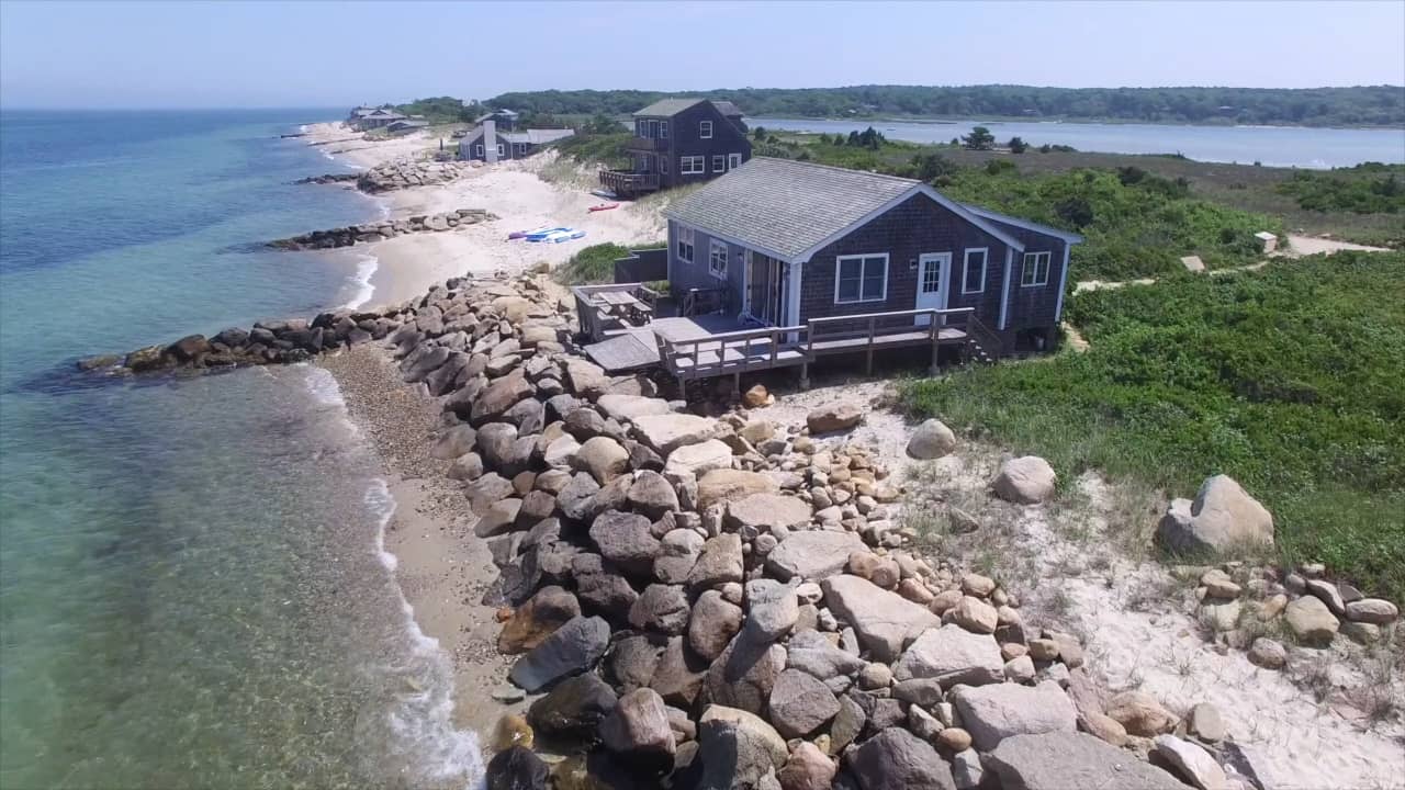 681 Herring Creek Vineyard Haven on Vimeo