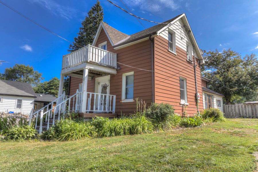 122 Glengarry Rd on Vimeo