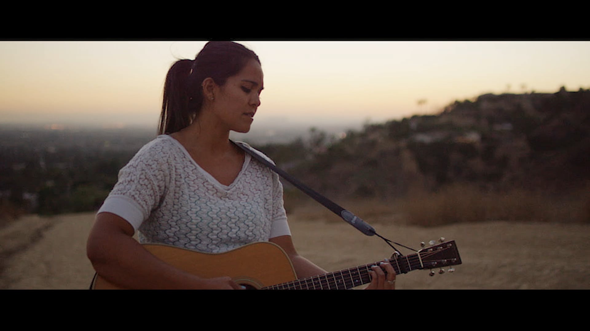 Karina Toriz | Between The Bars (Cover)