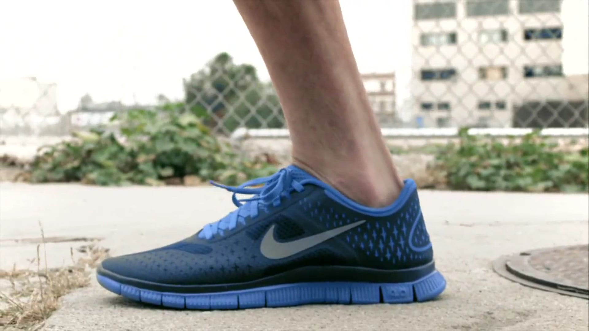 NIKE FREE 4.0