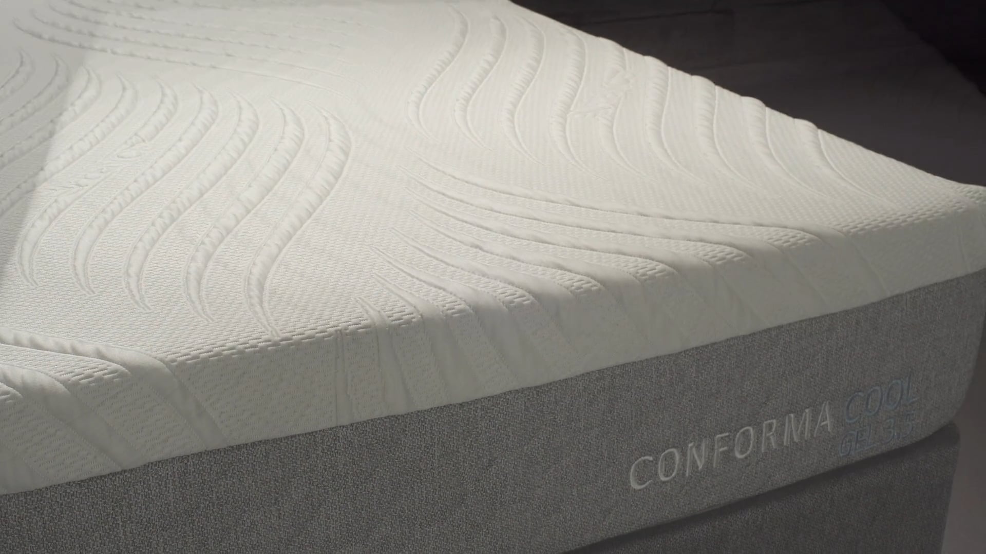 Sherwood Conforma Cool Perfection 3.5 Mattress on Vimeo