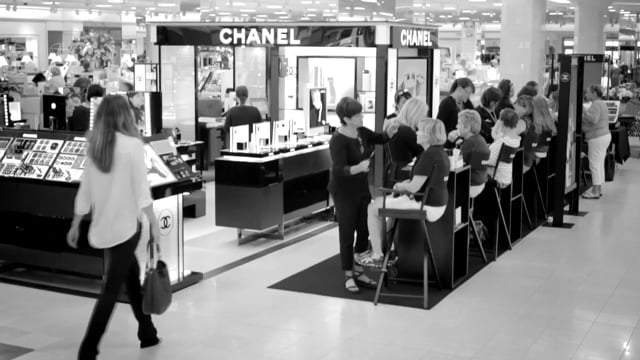 Von Maur - Customer Success Story