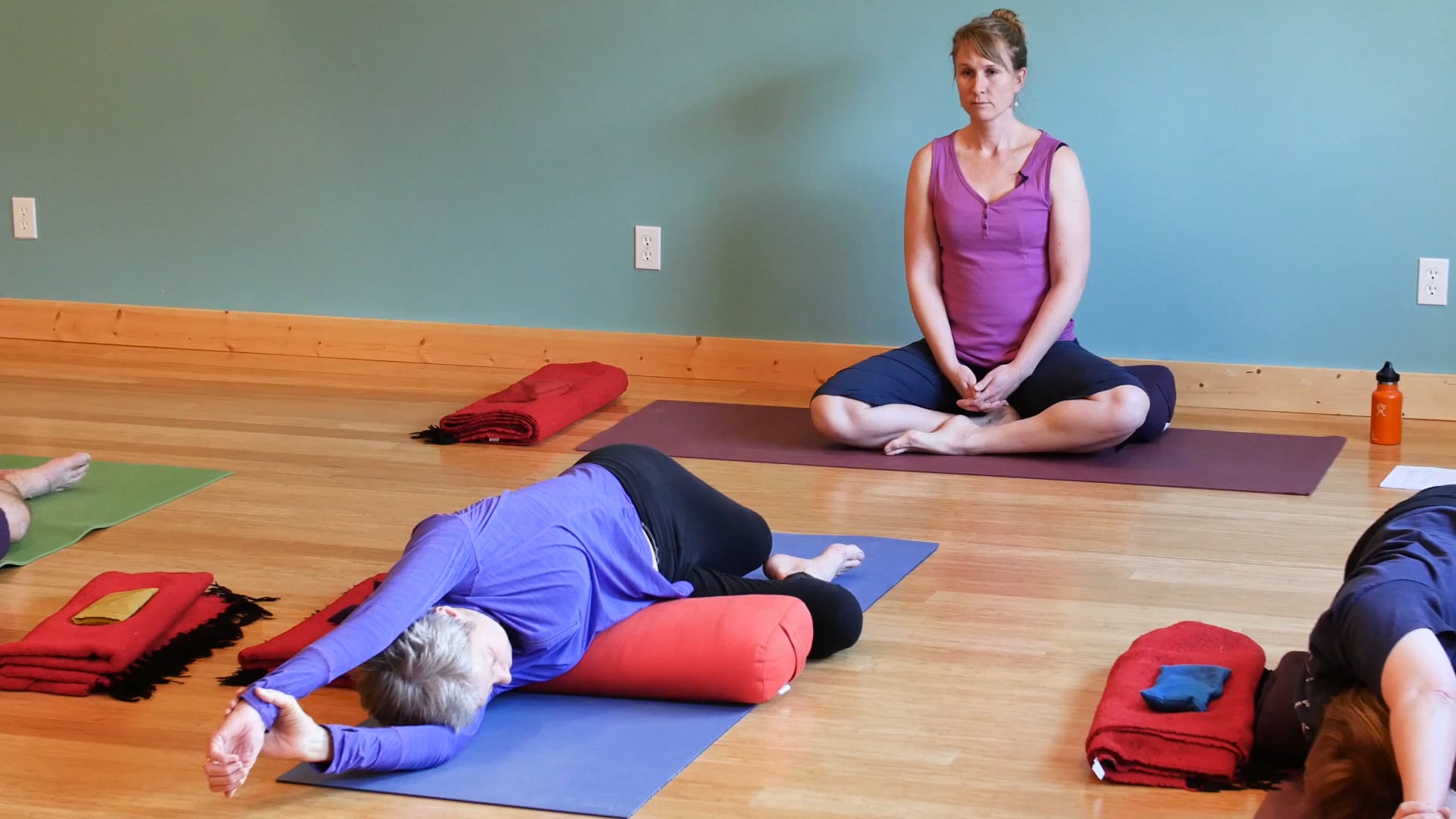 Watch Quiet Yoga with Joanna Dunn | Six Directions of the Spine: Twists ...