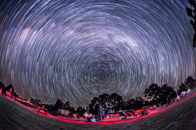 Zenith and Time+Tide capture the Australian night sky with the