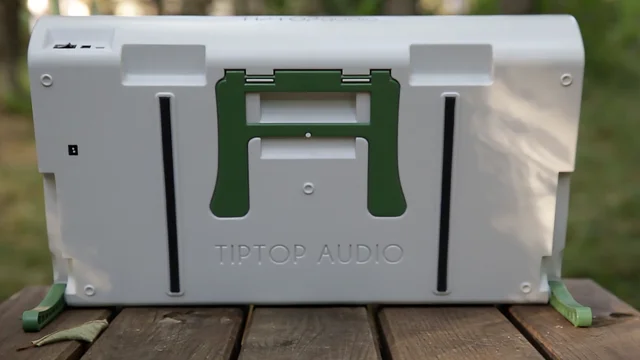 Tiptop Audio: Mantis (Eurorack modular synthesizer cases)