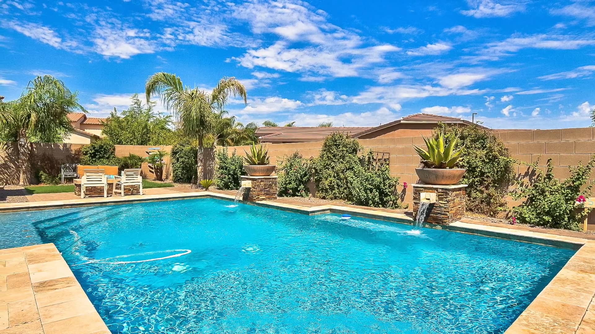 DISCOVER LAYTON LAKES Home for Sale in Gilbert, Arizona 1112 E
