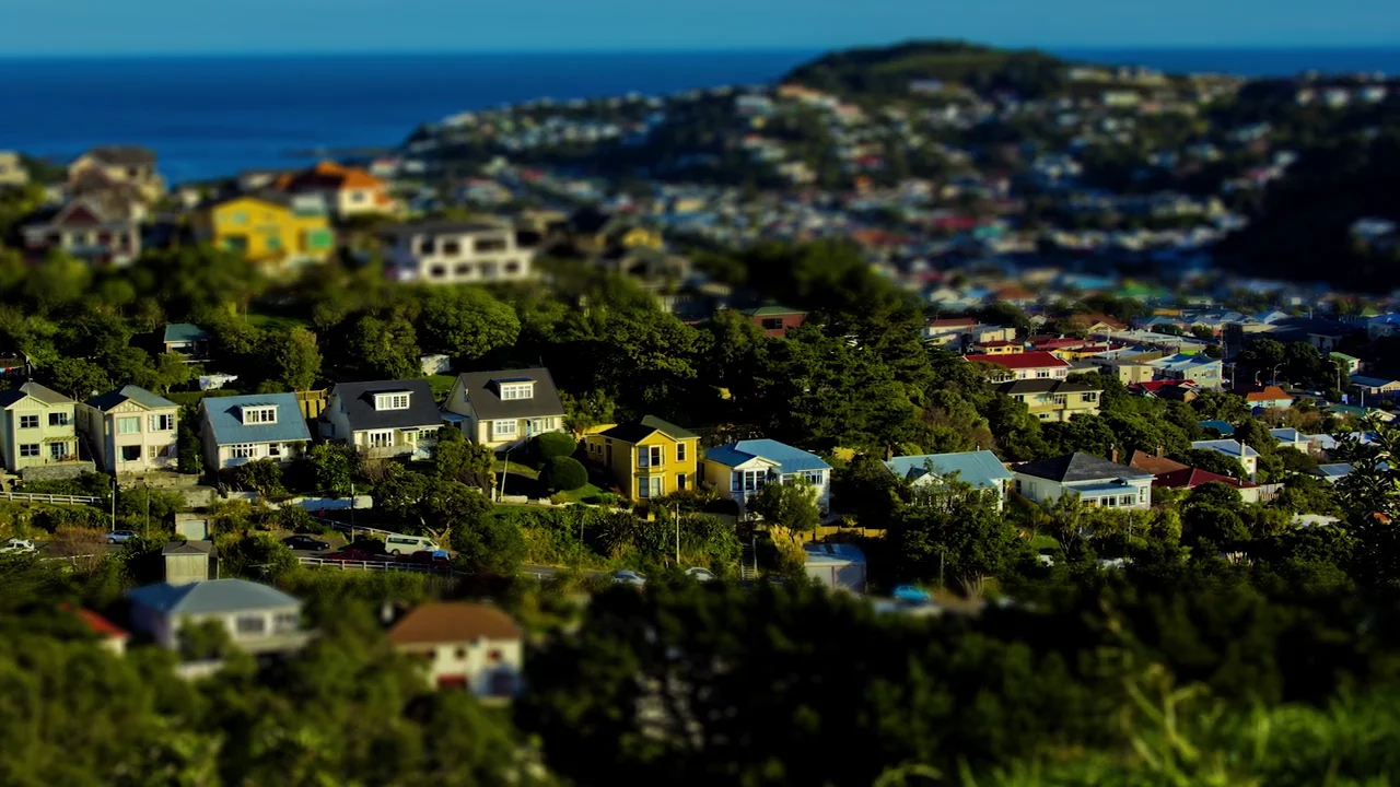 Tilt Shift Timelapse - Miniature Riverside 