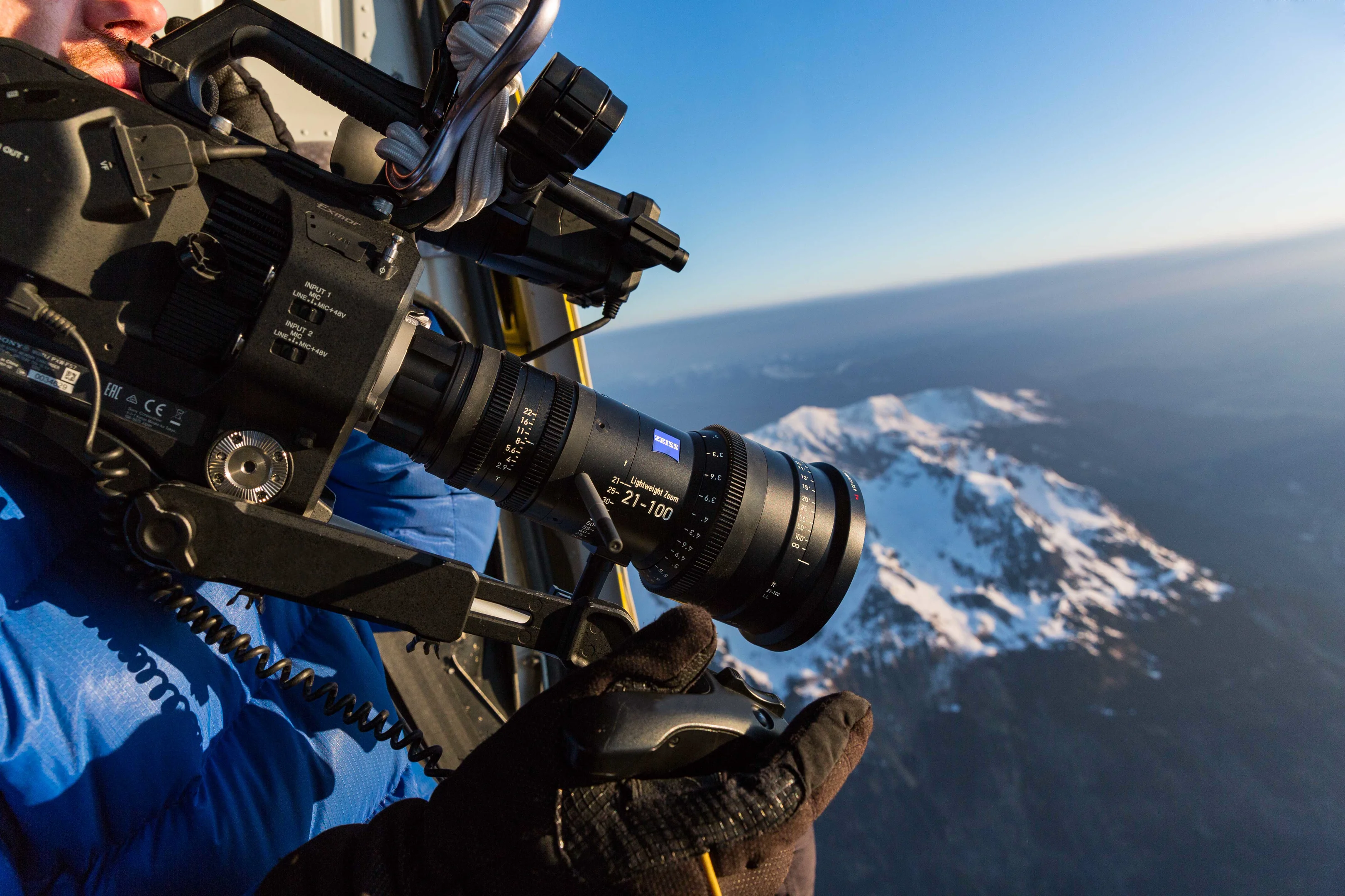 ZEISS introduces the Super35 21-100mm T2.9-3.9 LWZ.3 cinema lens