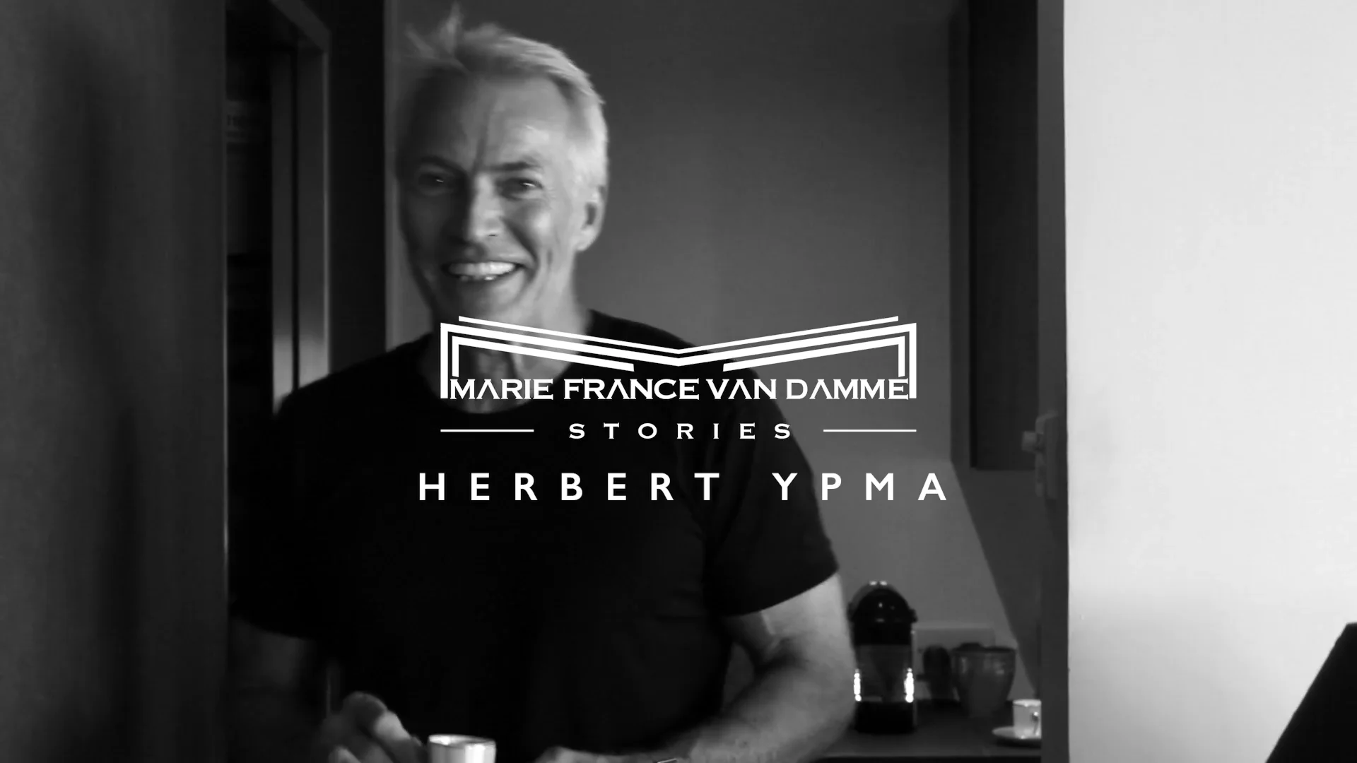 JAY AHR – Marie France Van Damme
