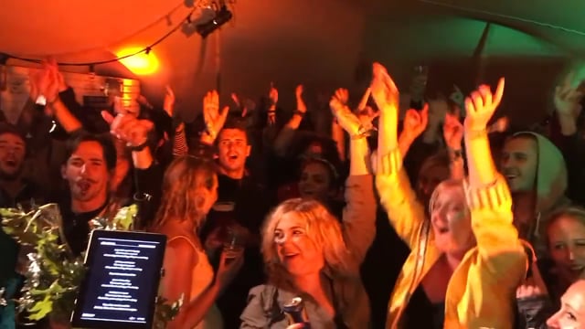Acoustaoke at Festival No.6 in the Old Mout Kiwi Camp