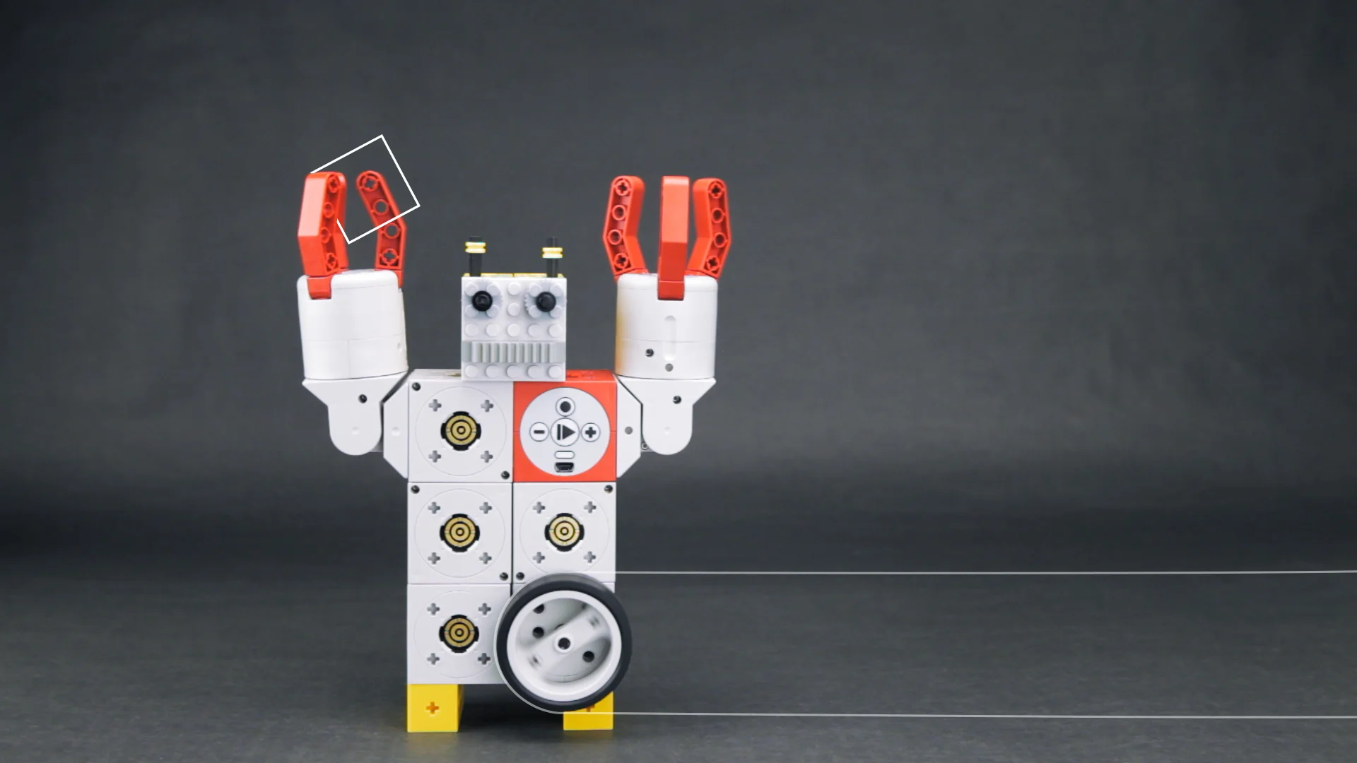 TrinaTracker Expands Solar Ecosystem with BUILDEX and AURORA Robots