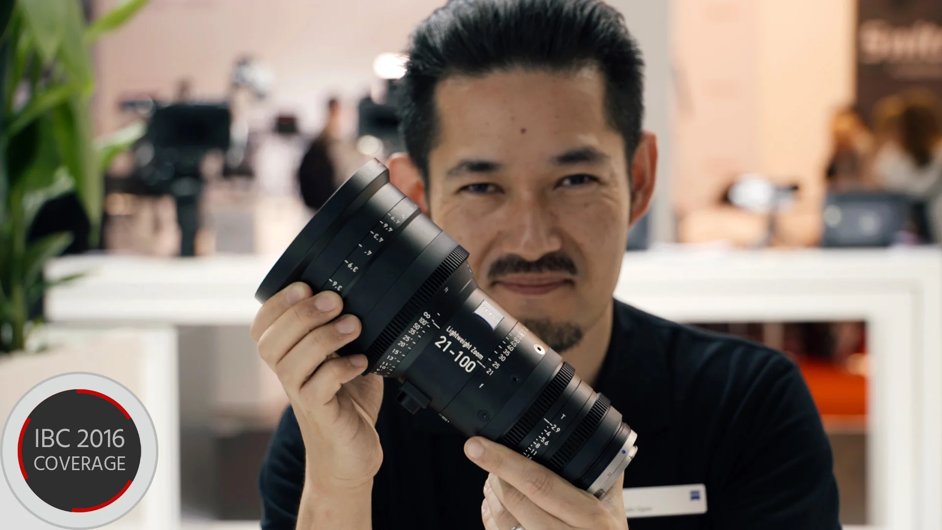 Hands-On With the ZEISS LWZ.3 21-100mm T2.9 - T3.9 | CineD