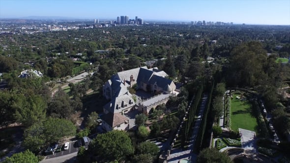 ⁣Greystone Mansion Beverly Hills CA