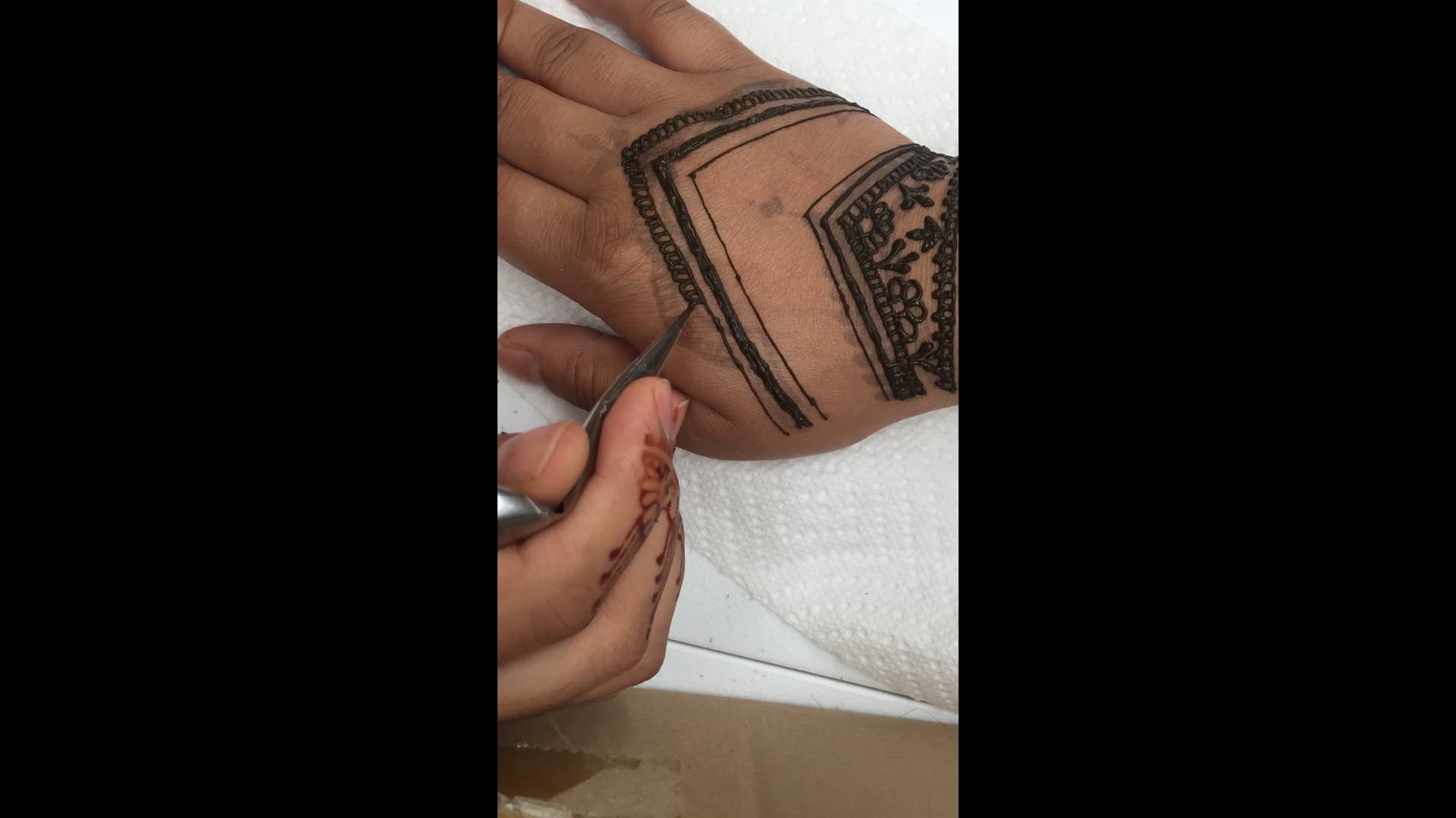 Promotional video thumbnail 1 for Warwick Henna