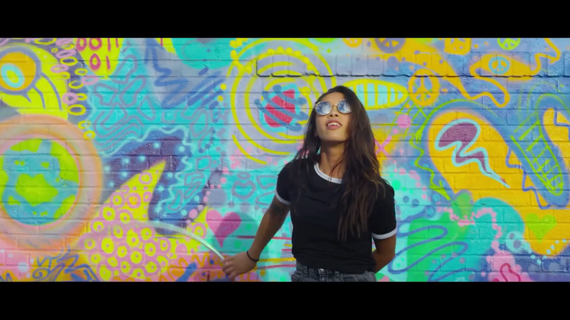 Promotional video thumbnail 3 for Flowitique