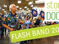 Volunteer Shoppers Surprised by Flash Band!