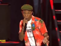 Extrait du concert en direct de Pharell Williams au Festival Mawazine 2015