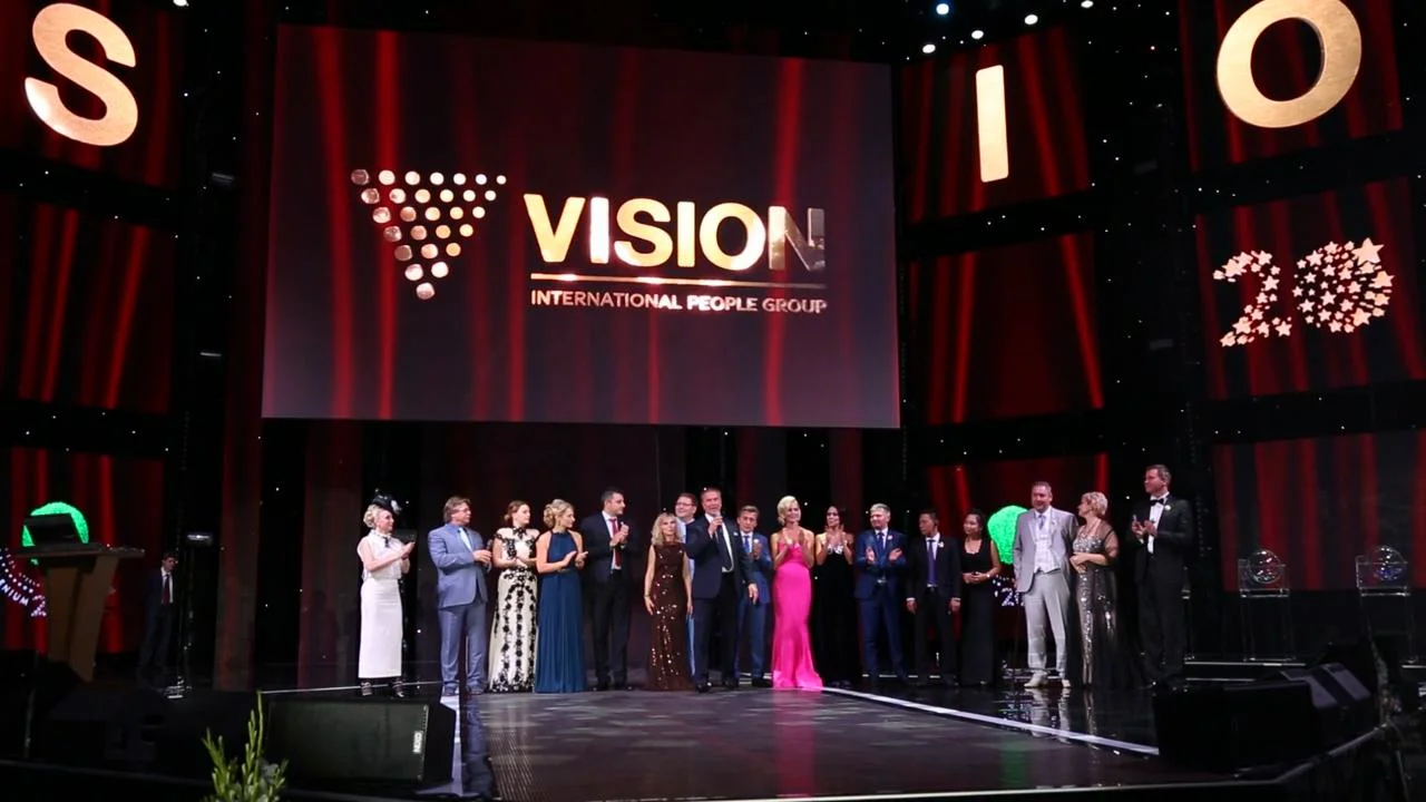 Сайт vision. Vision компания. Компания ВИЗИОН. International people. Люди Интернешнл