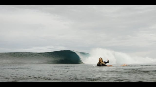 Stephanie Gilmore surf videos -The Tempest