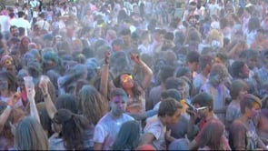 Èxit del primer Holi festival de l'Escala