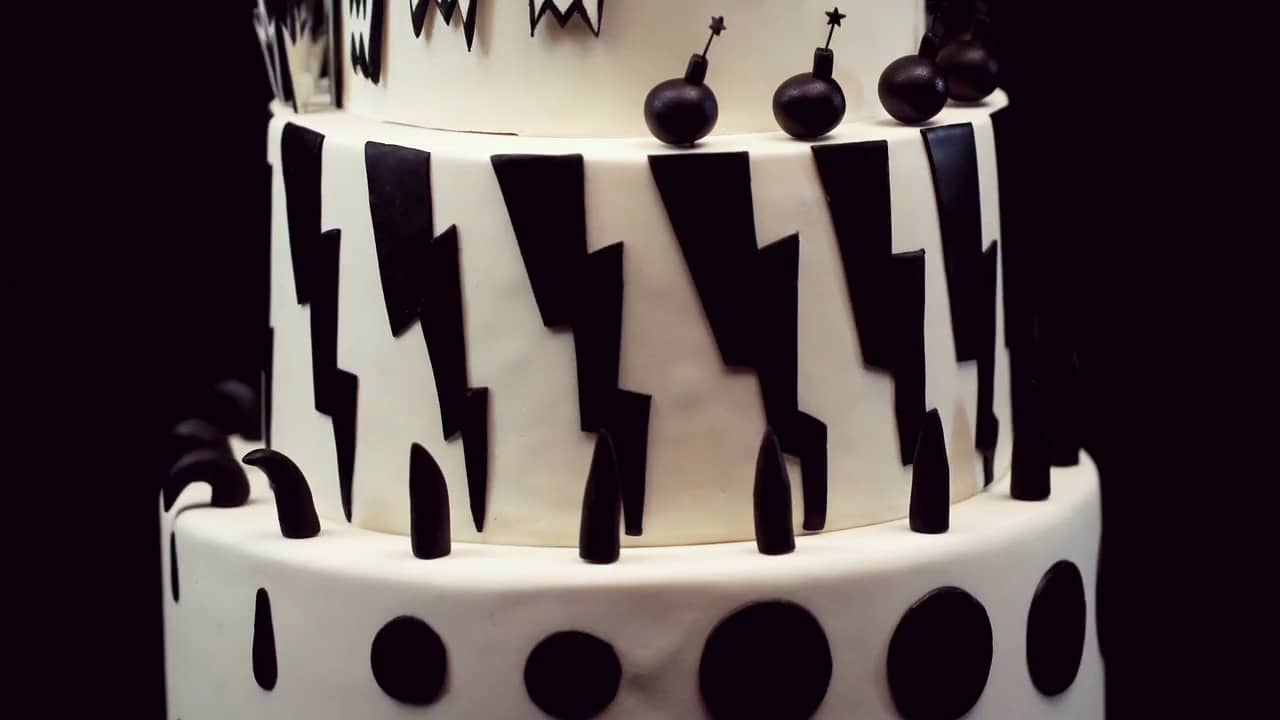 Zoetrope Cake on Vimeo