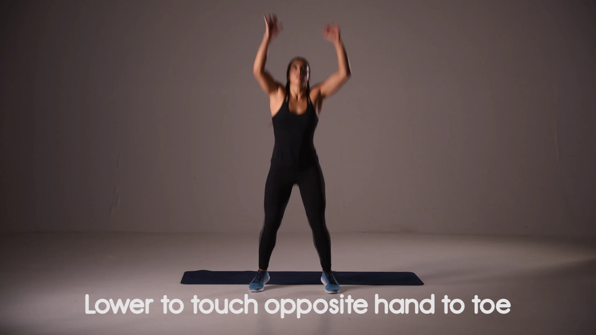 How to do an X Jump HIIT Exercise – Group HIIT