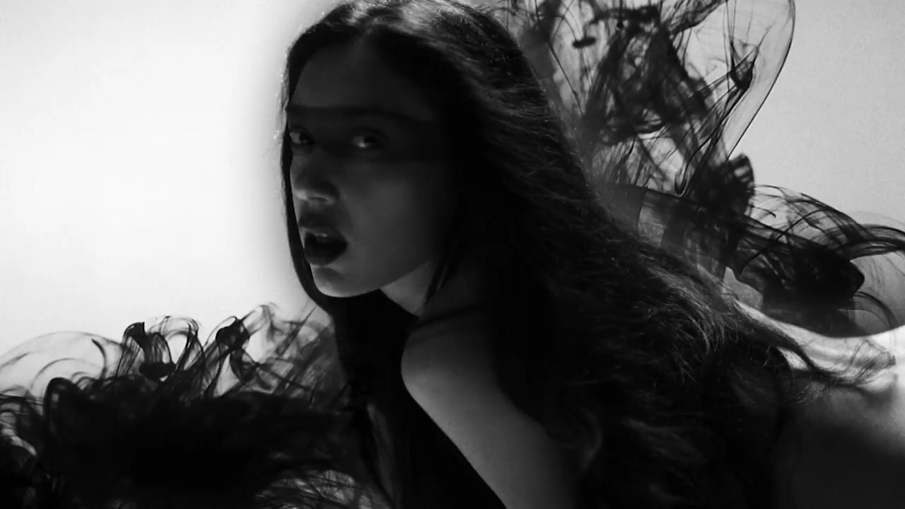 Инигма клипы. Энигма солистка. Кэти тастет Sadeness. Кэти тастет Энигма.