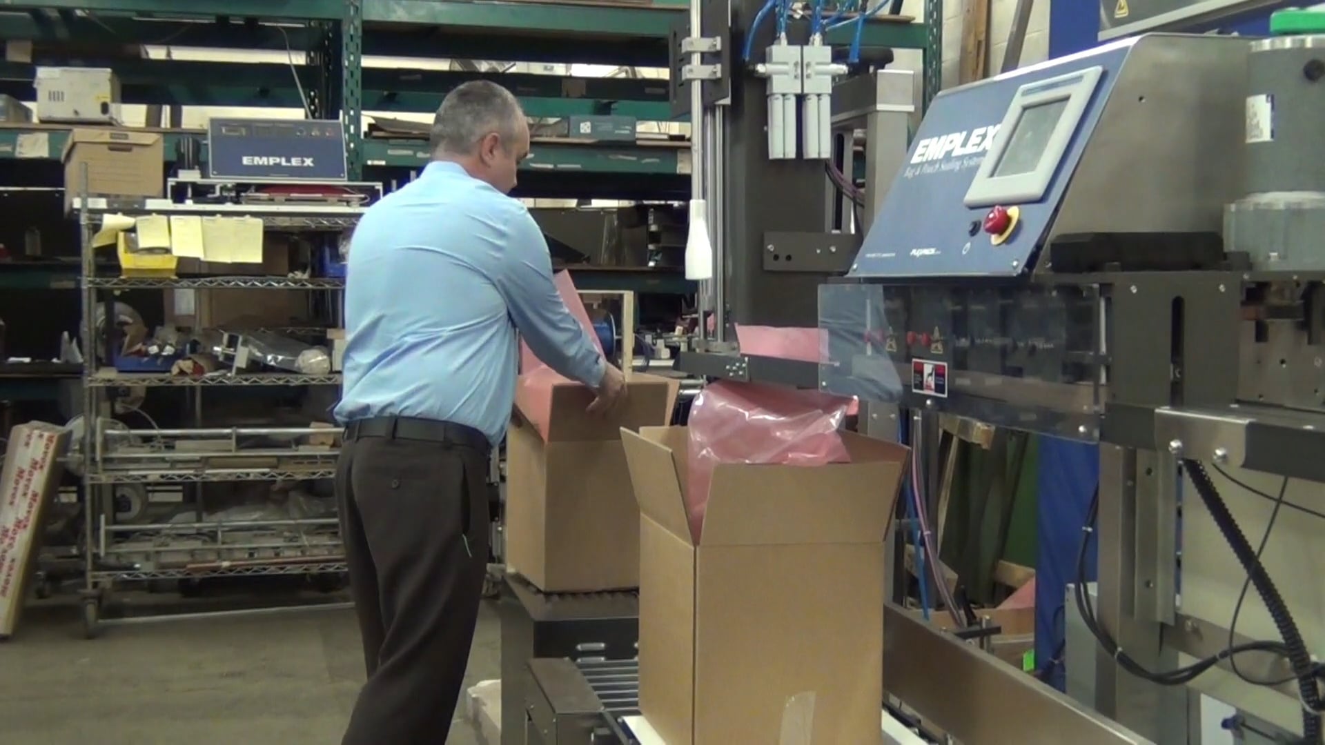 EMPLEX MPS 7100 with heavy duty conveyor and VGF system_Bag in box
