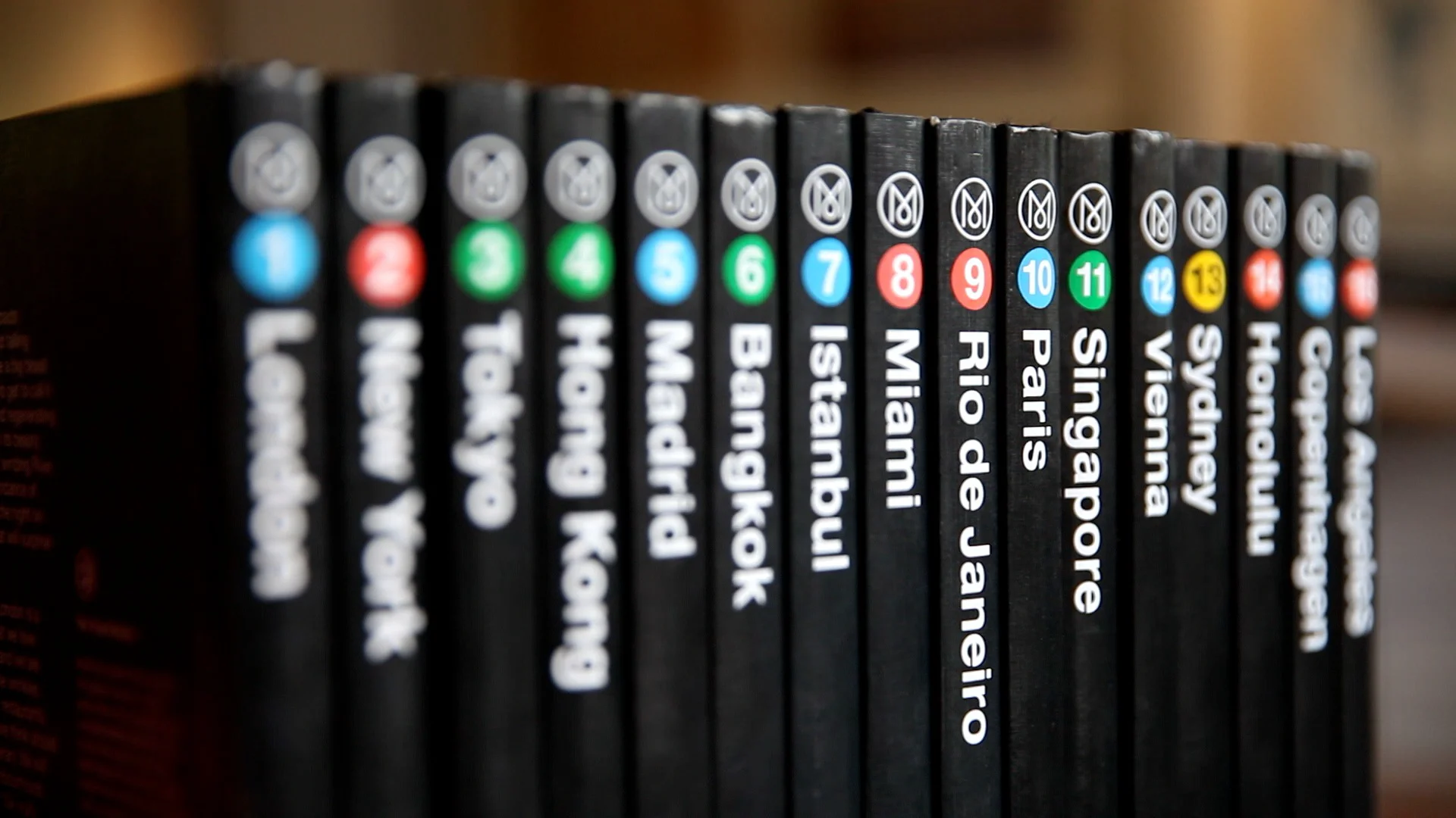 洋書 MONOCLE Travel Guide Series LISBON The Monocle Travel Guide to Lisbon: The Monocle Travel Guide