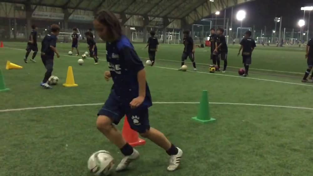 とにかくドリブルの キレ がすごいligarの練習に飛び込んで来た By Ryusuke Nakamura センスを科学せよ Medium