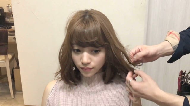 26mmのコテを使ったロブのカジュアルスタイリング