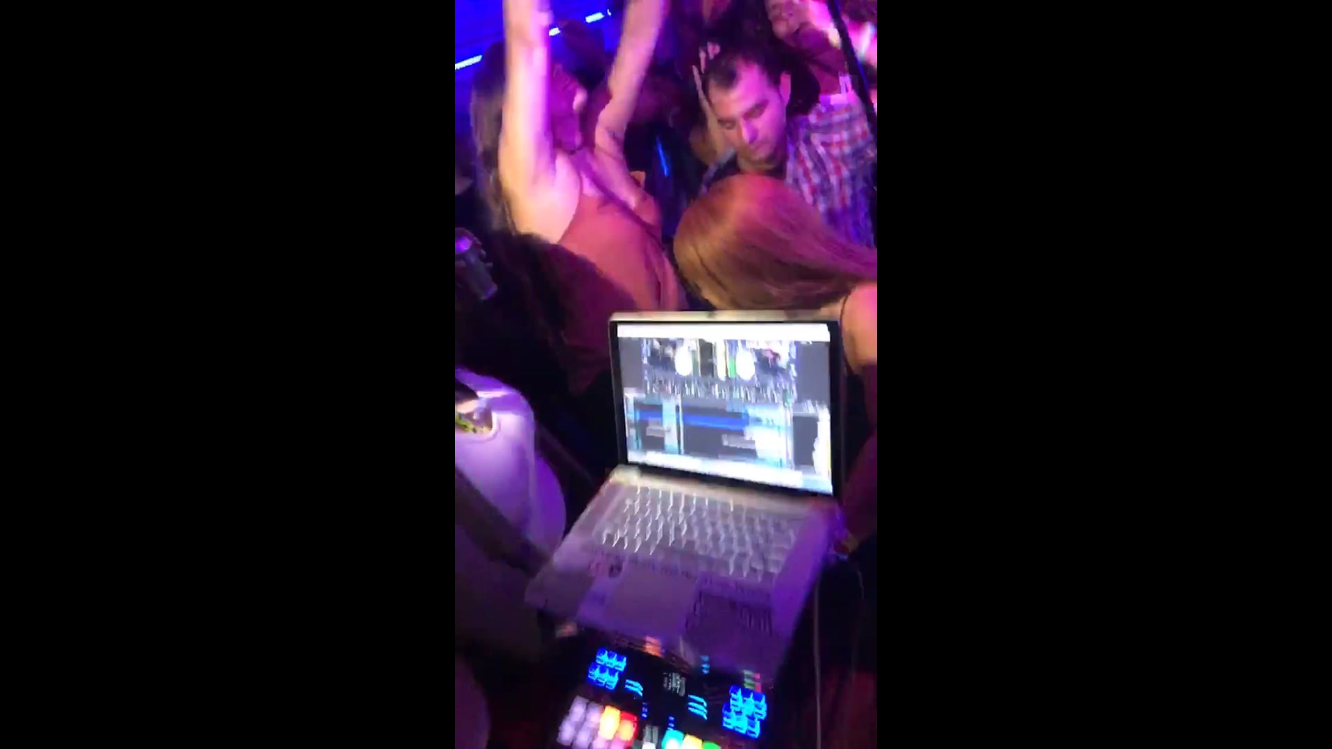 Promotional video thumbnail 15 for DJ Johnny Seriuss