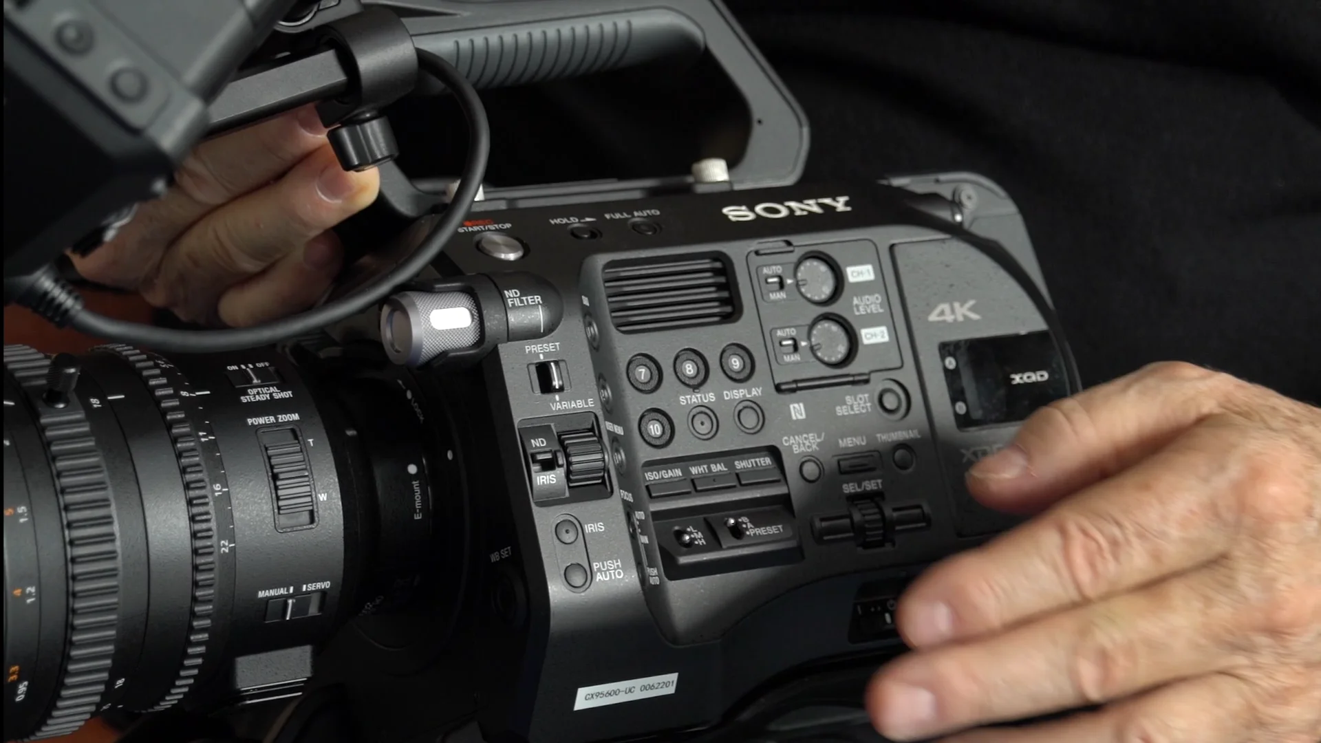 Sony introduce FS7 II with electronic variable ND, locking E-mount